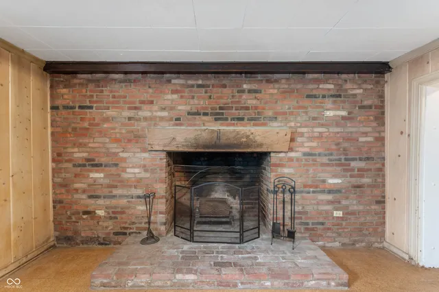 $369,000 | 4005 South Memorial Drive, New Castle, IN 47362