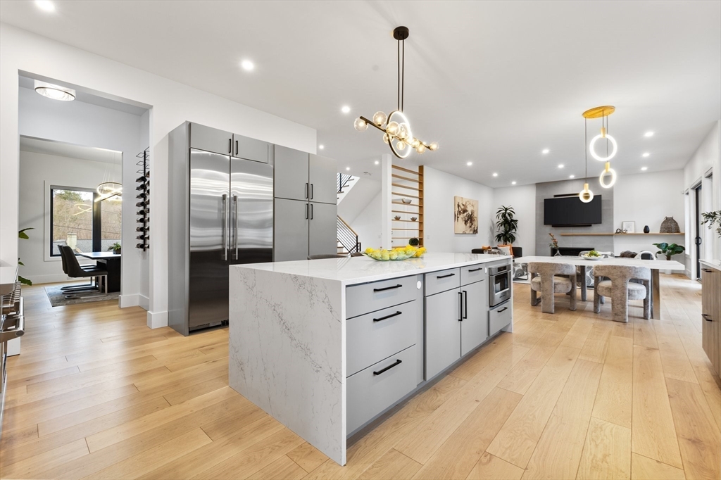 1 Revolutionary Road Lexington, MA 02421 - Photo 4 of 42