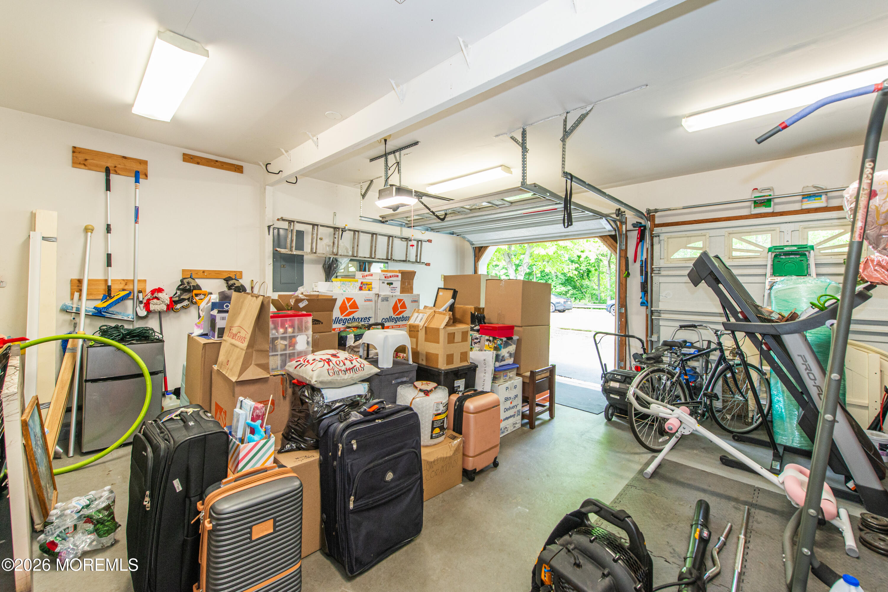 91 Nutmeg Road Aberdeen, NJ 07747 - Photo 27 of 33 28
