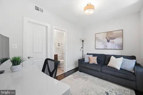 $525,000 | 4226 7th Street Northwest, Unit 204, Washington, DC 20011