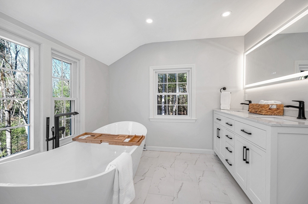 71 Amble Road Chelmsford, MA 01824 - Photo 20 of 42