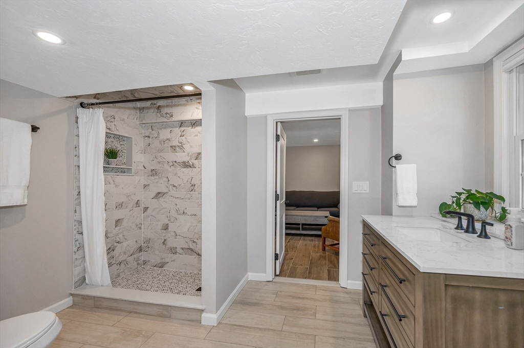 71 Amble Road Chelmsford, MA 01824 - Photo 30 of 42