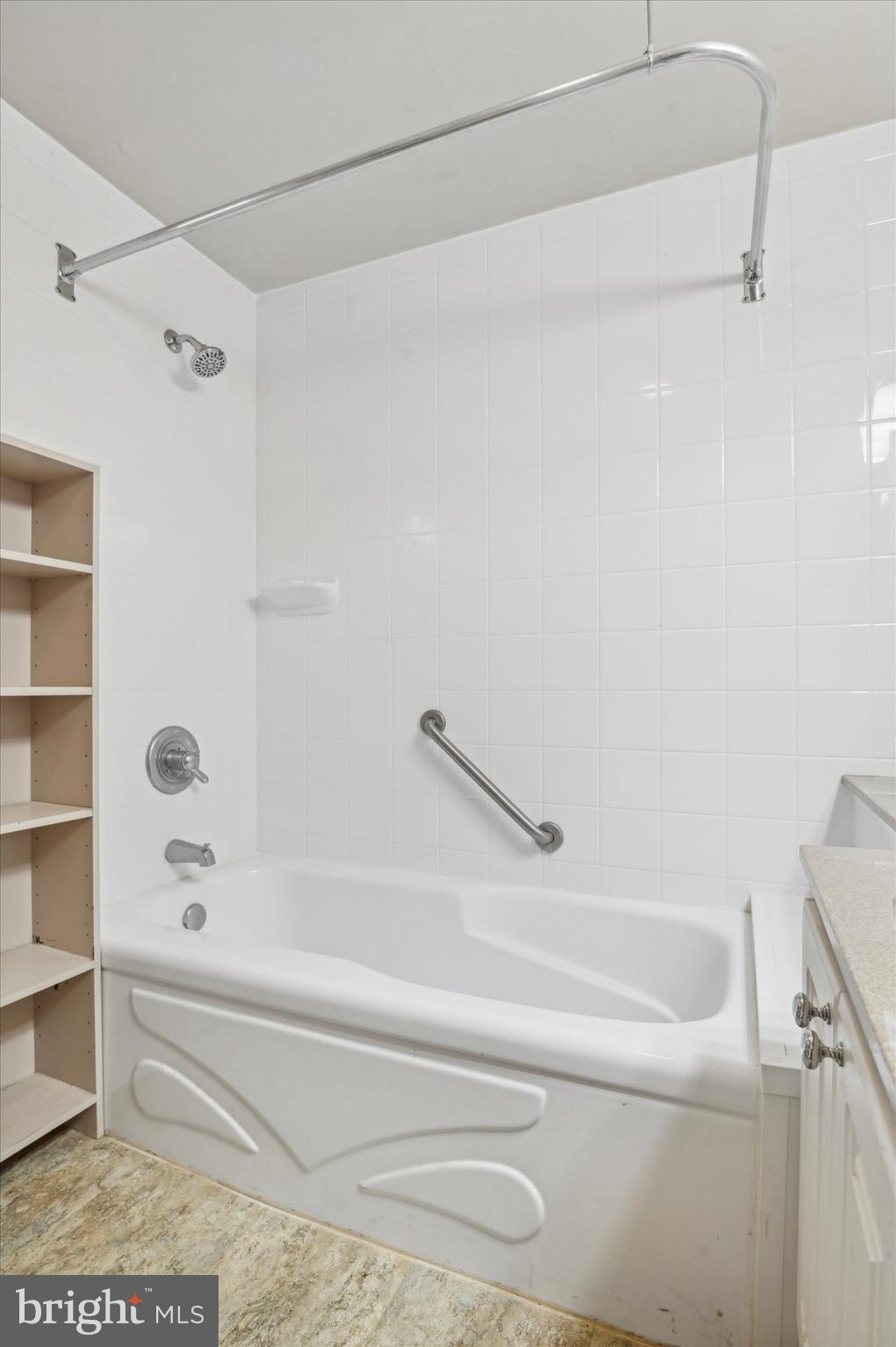 2012 Wildwood Drive Wilmington, DE 19805 - Photo 12 of 34