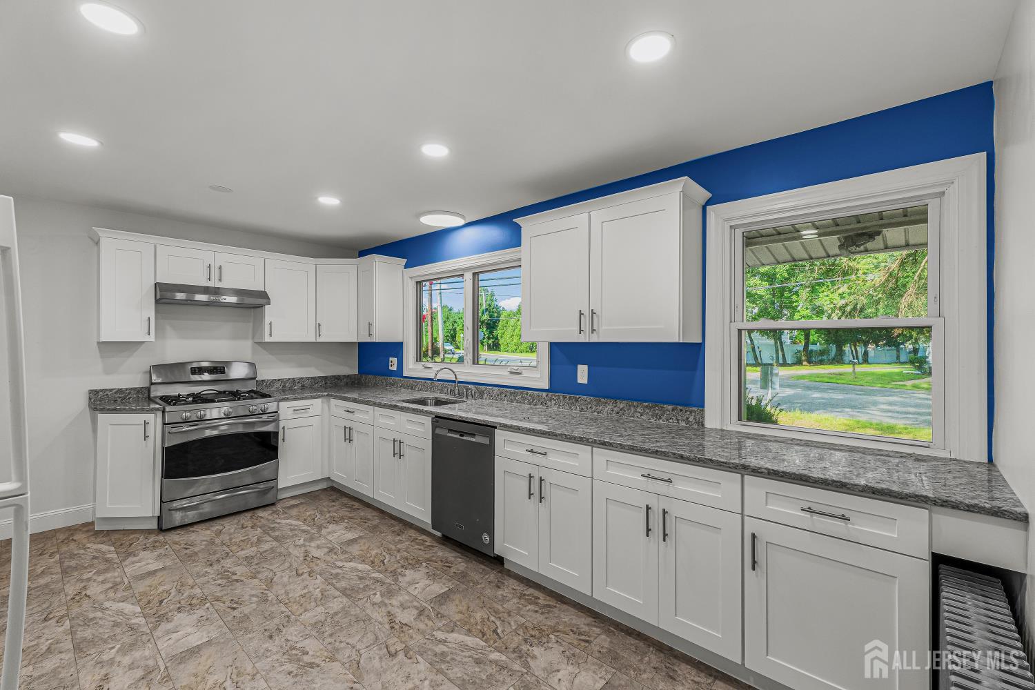 148 Helmetta Road Monroe Township, NJ 08831 - Photo 7 of 31 Gallery Image 7