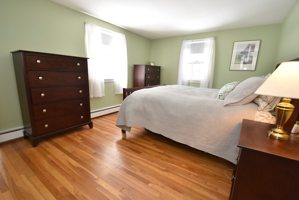 268 Hudson Road Sudbury, MA 01776 - Photo 11 of 18
