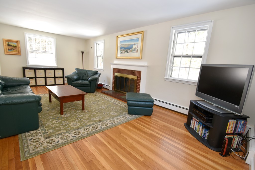 268 Hudson Road Sudbury, MA 01776 - Photo 8 of 18