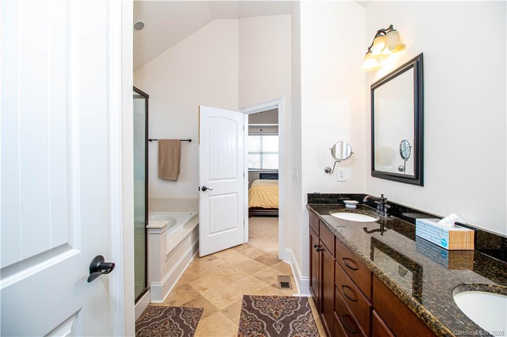 5425 Plantation Ridge Road Charlotte, NC 28214 - Photo 16 of 35 Gallery Image 16