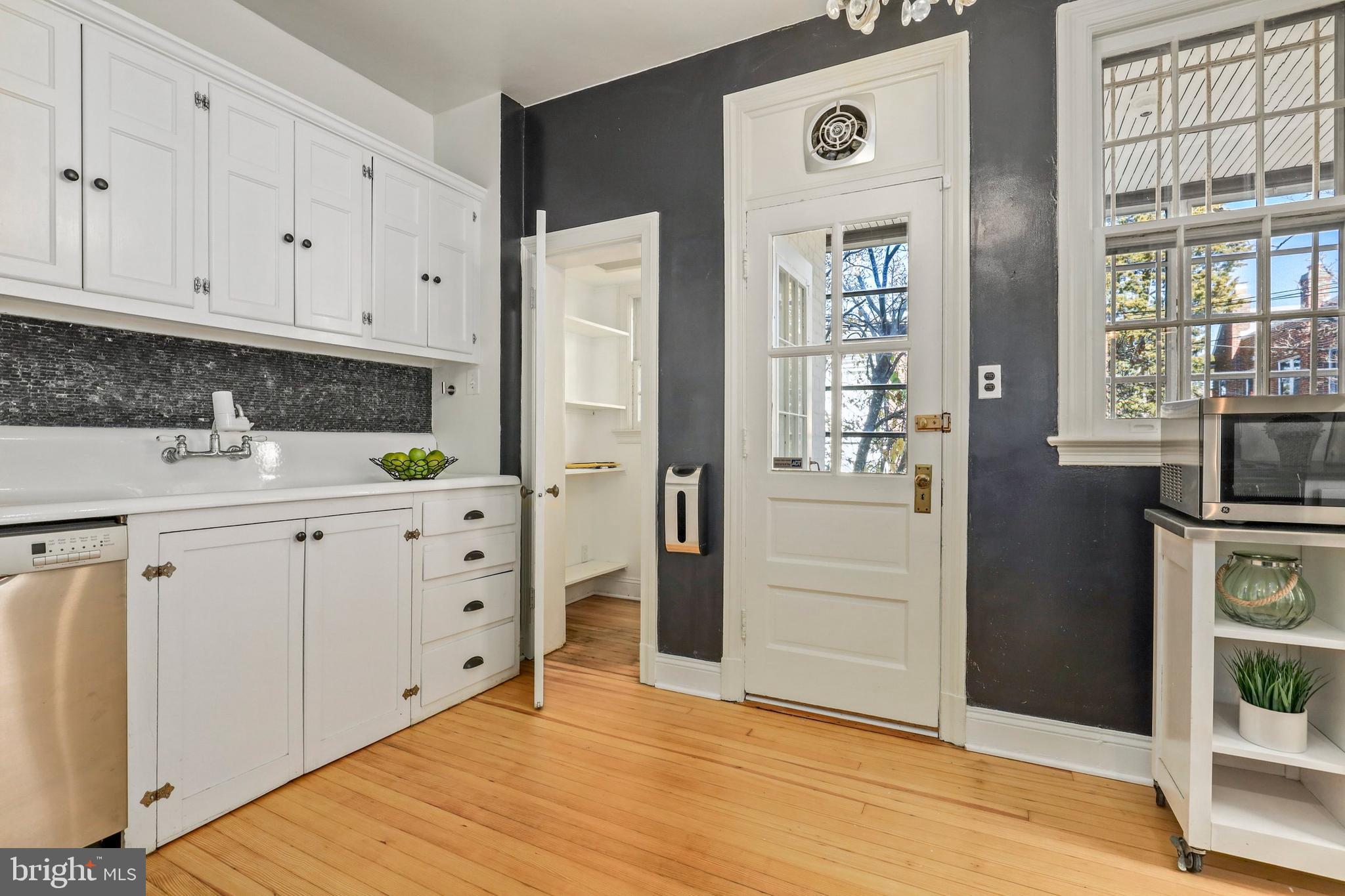 1381 Rittenhouse Street Northwest Washington, DC 20011 - Photo 10 of 40