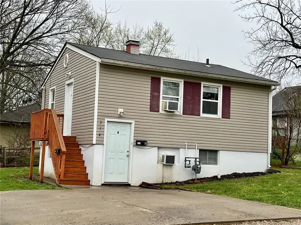 $140,000 | 314 South Russell Street, Odessa, MO 64076