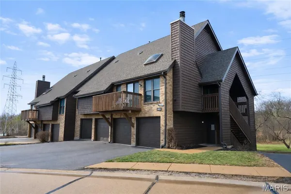 $191,000 | 5107 Hollow Wood Court, Unit A, St. Louis, MO 63128