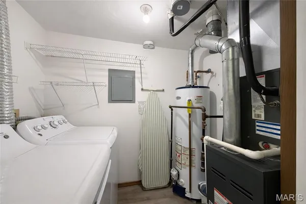 $191,000 | 5107 Hollow Wood Court, Unit A, St. Louis, MO 63128