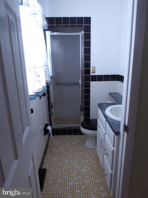 728 Newportville Road Croydon, PA 19021 - Photo 8 of 16