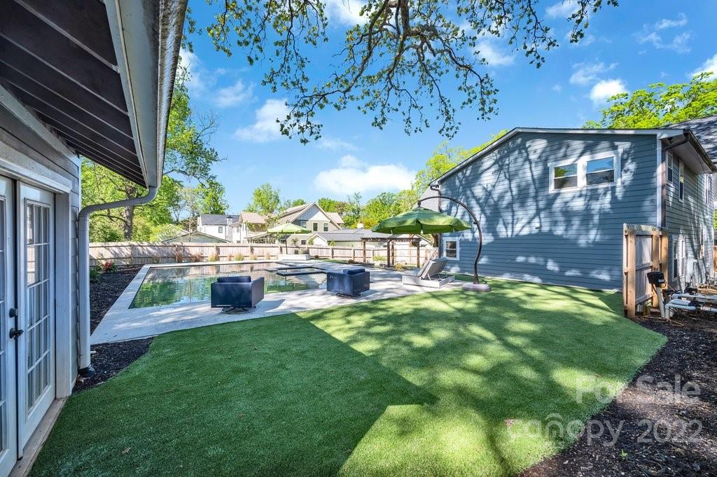 530 McAlway Road Charlotte, NC 28211 - Photo 36 of 36 a view of yard with patio