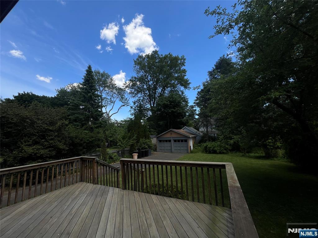 325 Bogert Avenue Ridgewood, NJ 07450 - Photo 17 of 25