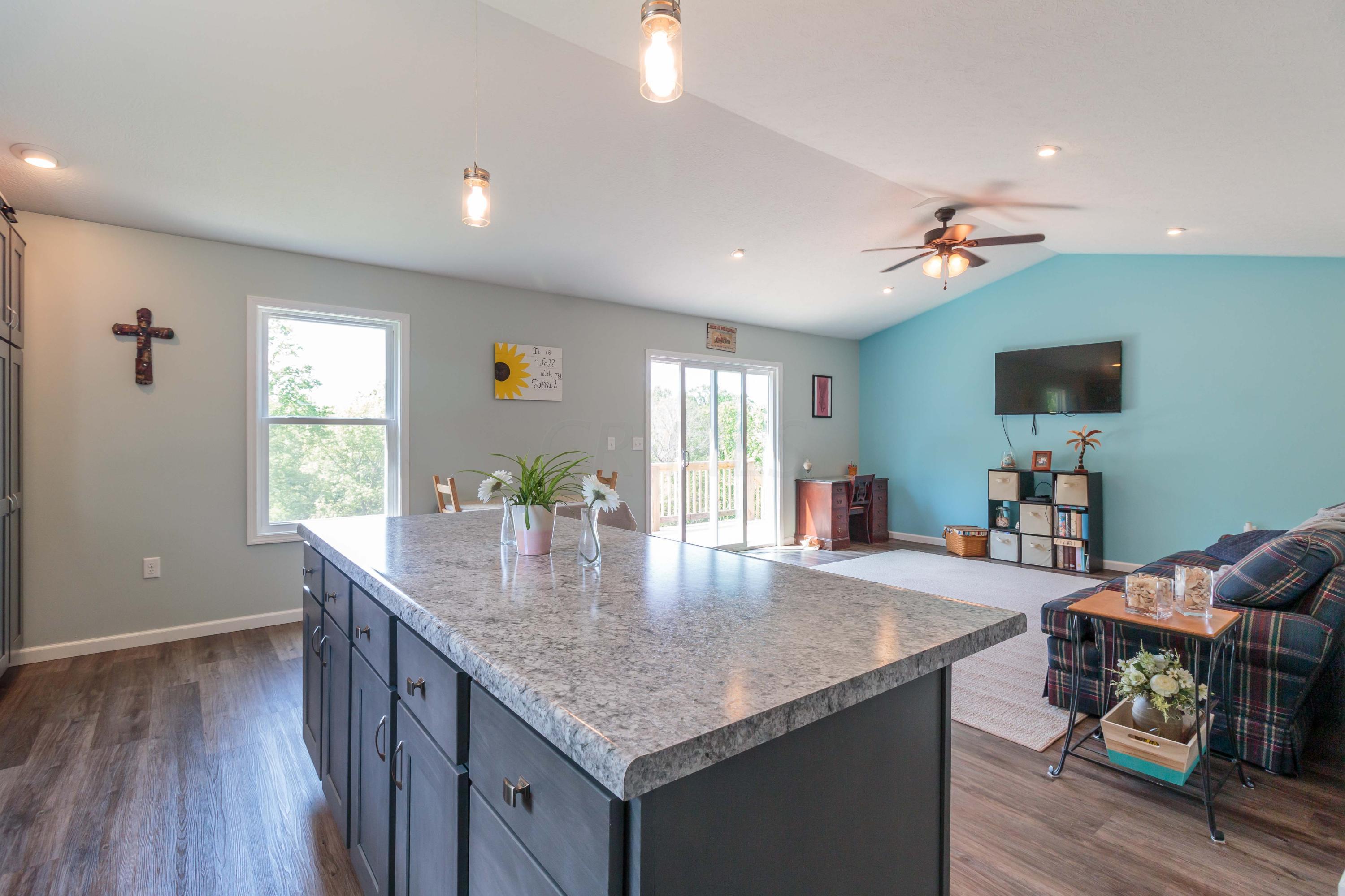 37950 Deible Road Logan, OH 43138 - Photo 9 of 40 Gallery Image 9