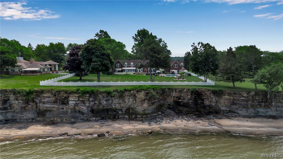 7110 Lake Shore Road Evans, NY 14047 - Photo 4 of 46