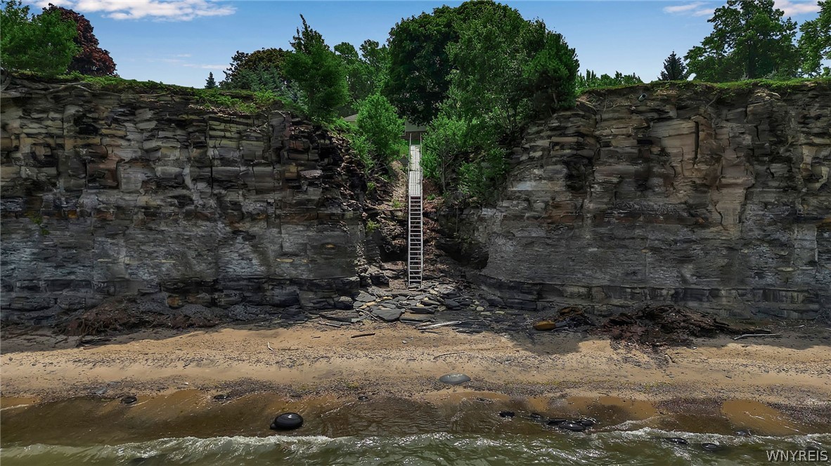 7110 Lake Shore Road Evans, NY 14047 - Photo 5 of 46 Aluminium ramp/stairs for beach access