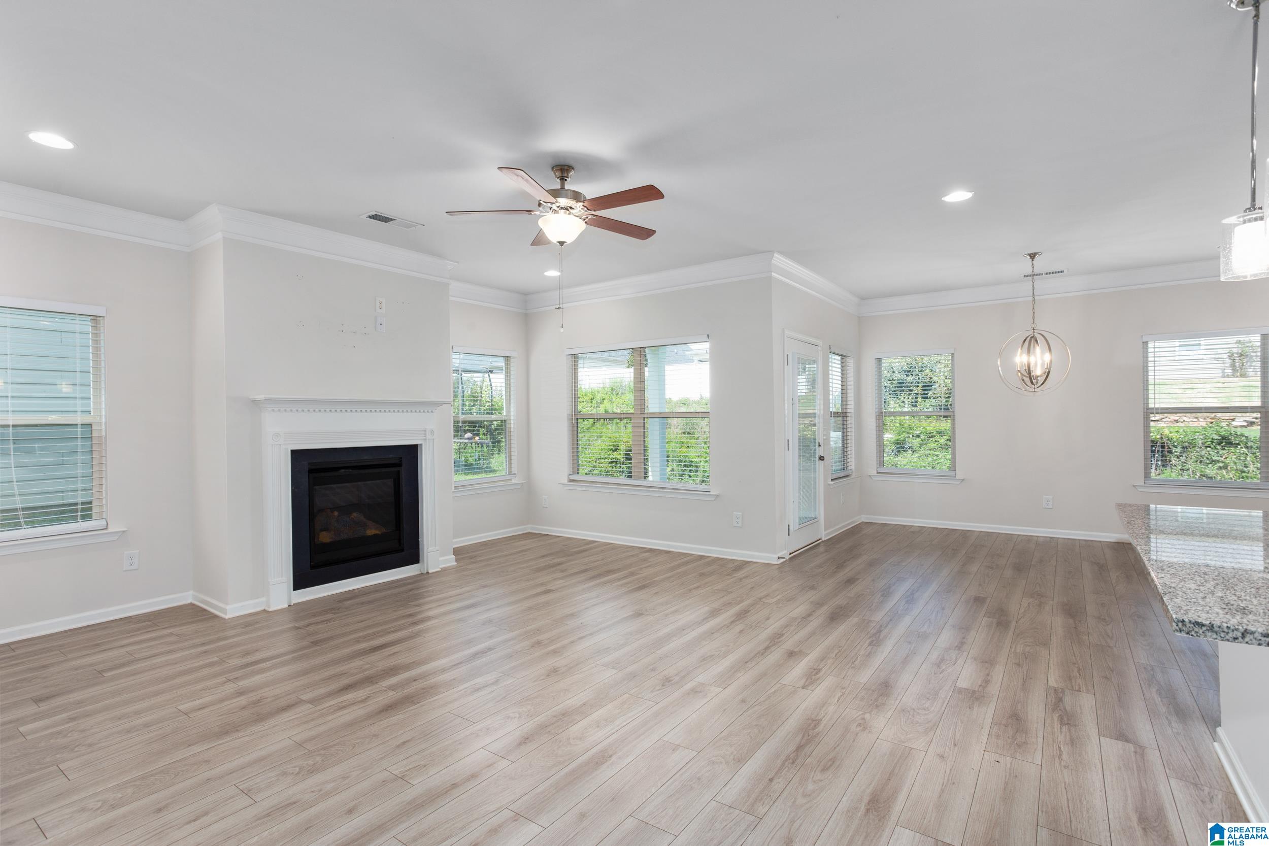 89 Light Lane Oxford, AL 36203 - Photo 2 of 32