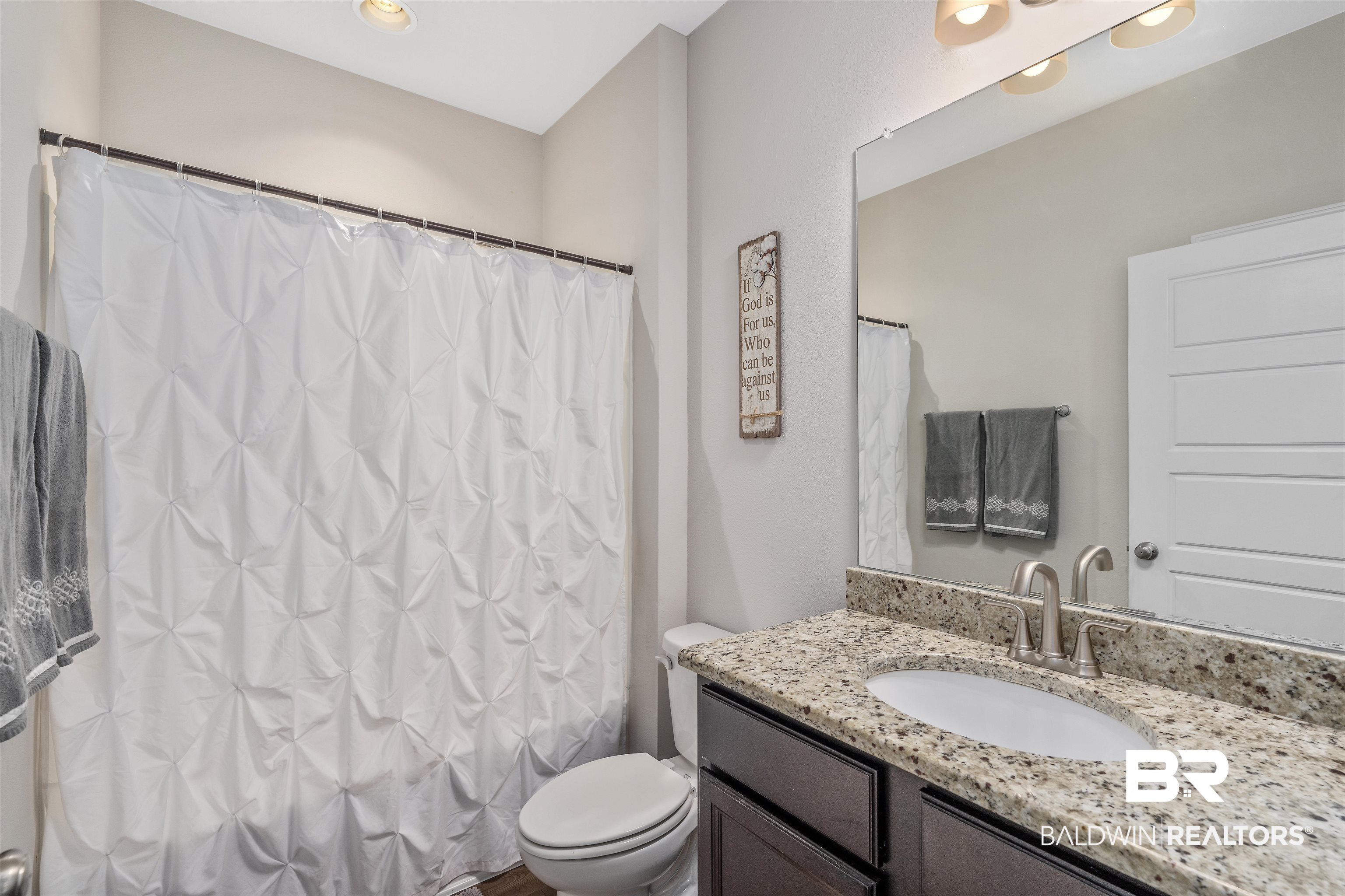 12738 Chickadee Lane Daphne, AL 36527 - Photo 18 of 30 Main Bathroom