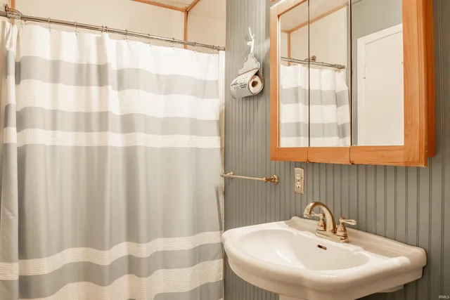 $249,900 | 1419 22nd Street, Bedford, IN 47421