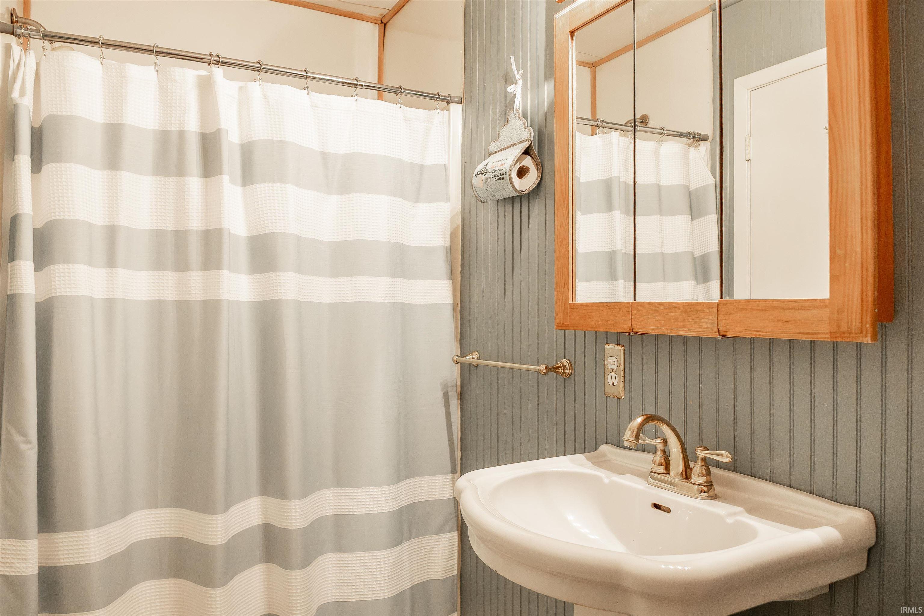 1419 22nd Street Bedford, IN 47421 - Photo 17 of 34