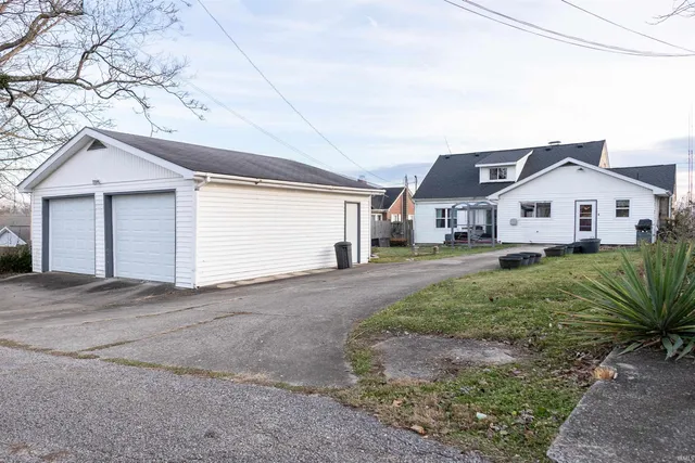 $249,900 | 1419 22nd Street, Bedford, IN 47421