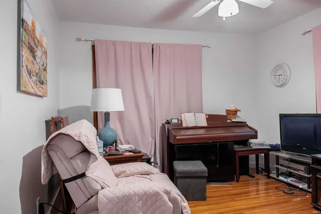 $229,900 | 1419 22nd Street, Bedford, IN 47421