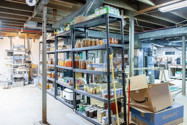 $249,900 | 1419 22nd Street, Bedford, IN 47421