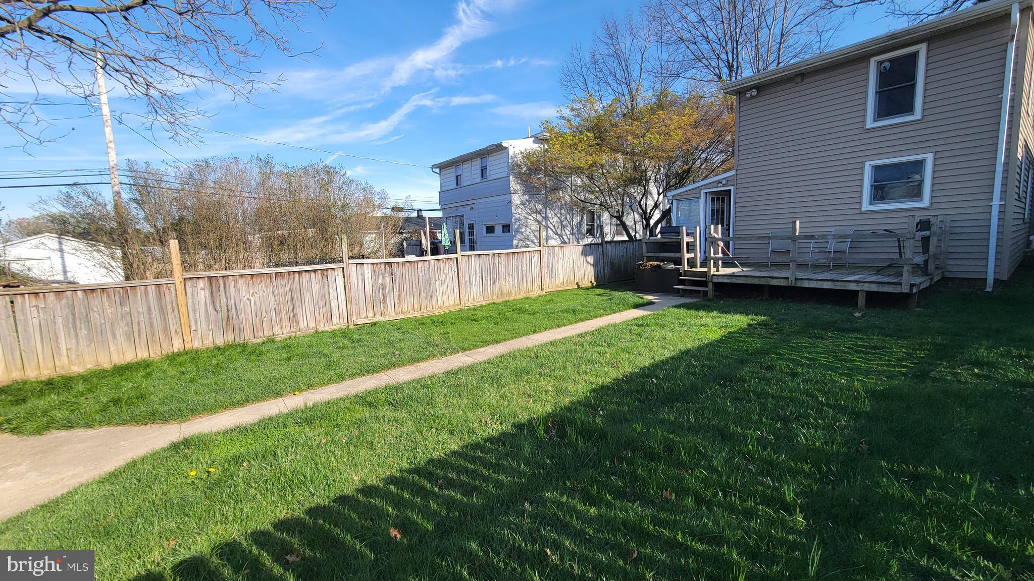 1747 Temple Avenue Lancaster, PA 17603 - Photo 4 of 19