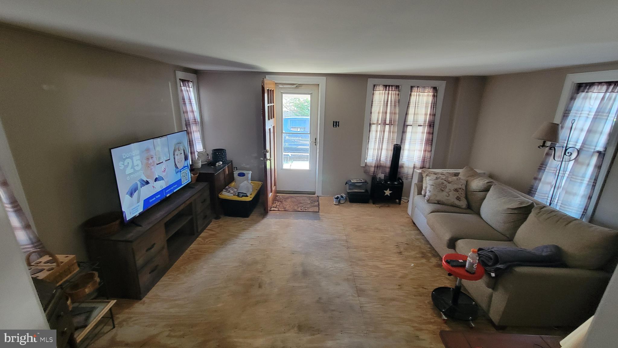 1747 Temple Avenue Lancaster, PA 17603 - Photo 7 of 19