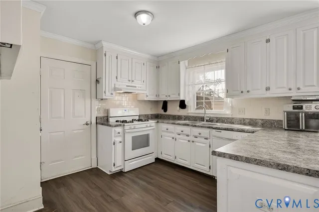 $349,000 | 8306 Sir Lionel Place, Richmond, VA 23237