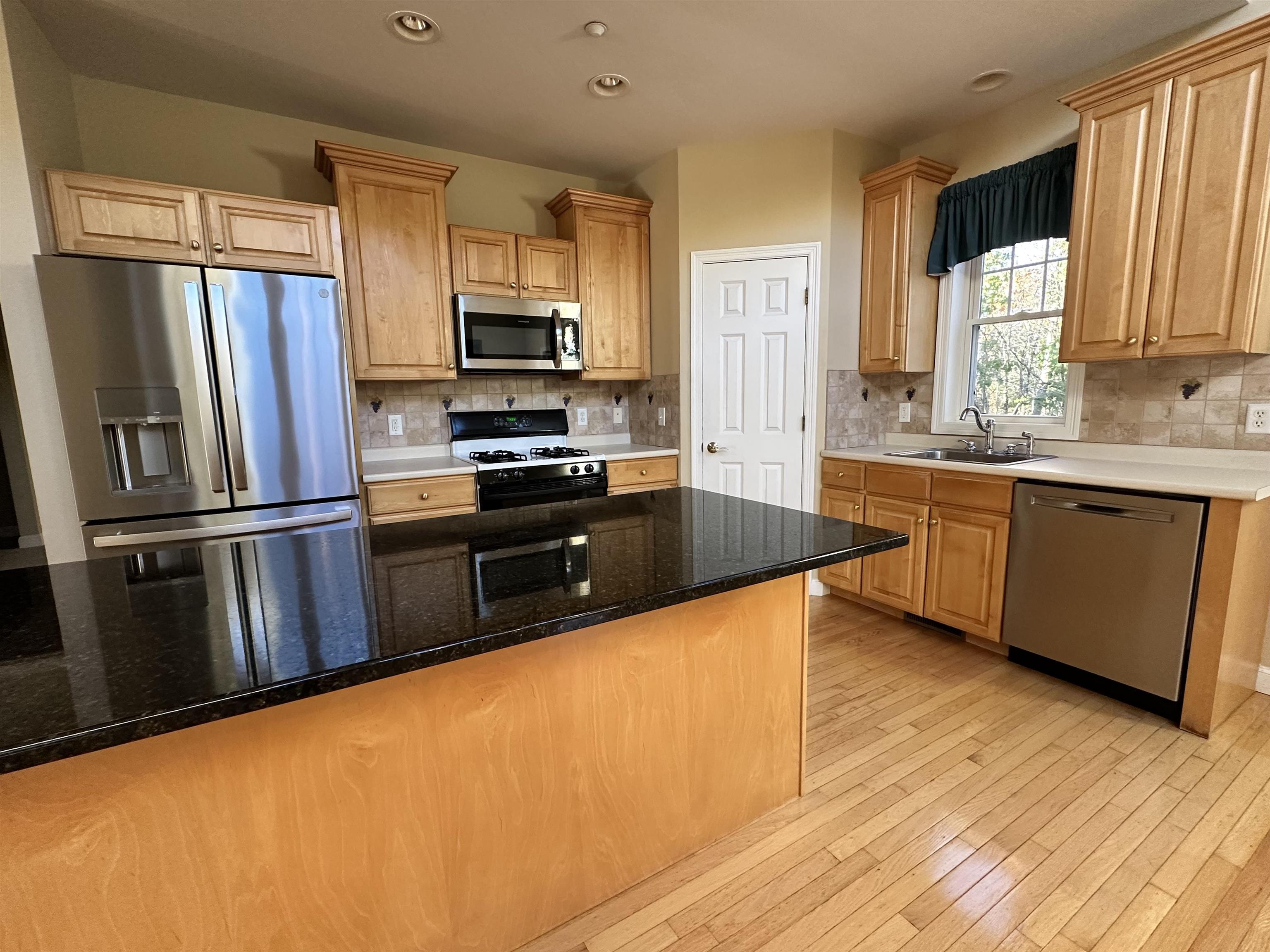 21 East Ridge Drive Peterborough, NH 03458 - Photo 10 of 30