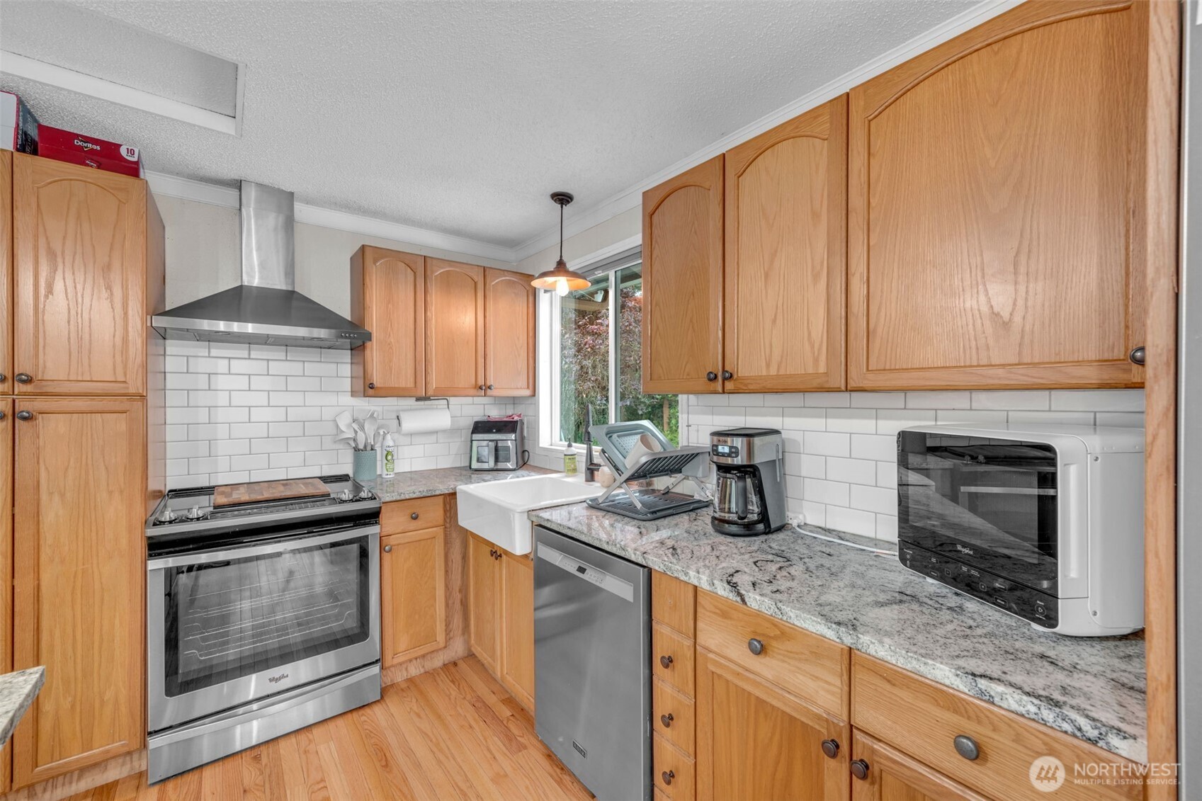 7622 234th Street Southwest Edmonds, WA 98026 - Photo 10 of 26