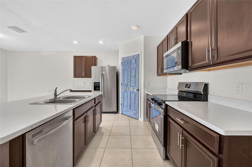 5437 Shell Mound Circle Punta Gorda, FL 33982 - Photo 11 of 67 Gallery Image 11