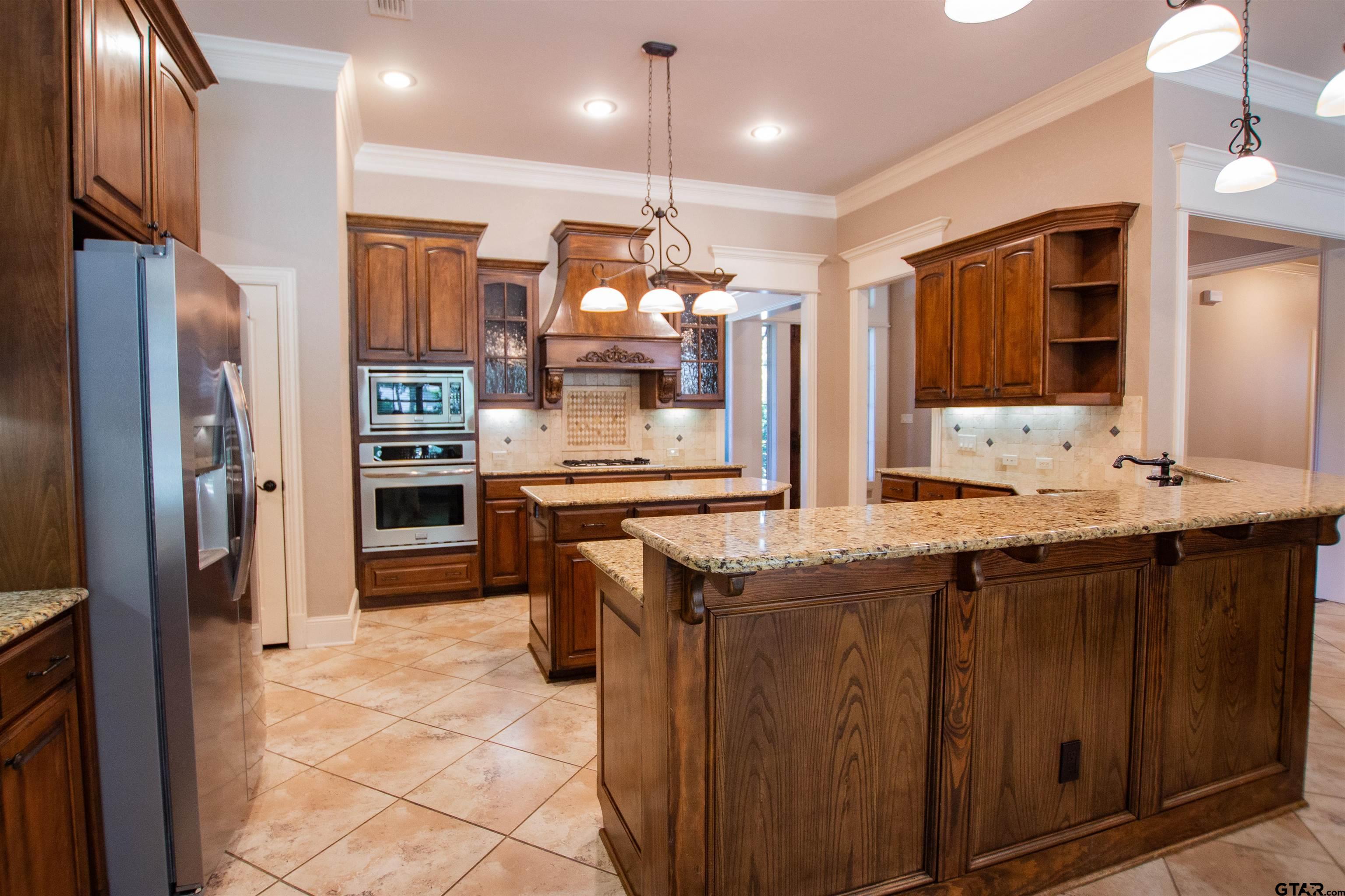 6518 Rochester Way Tyler, TX 75703 - Photo 7 of 49 Gallery Image 7