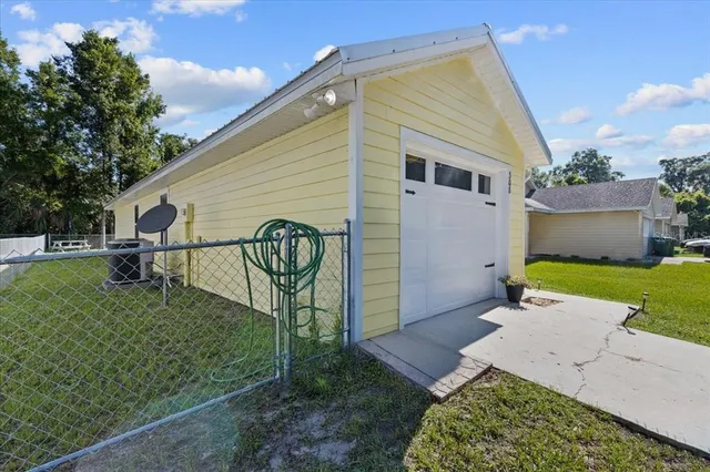 $217,000 | 308 Southwest 2 Avenue, Chiefland, FL 32626