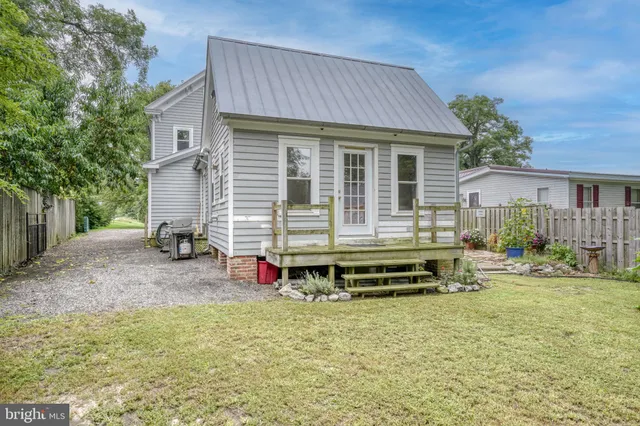 $319,500 | 29380 Old Locust Grove Road, Kennedyville, MD 21645