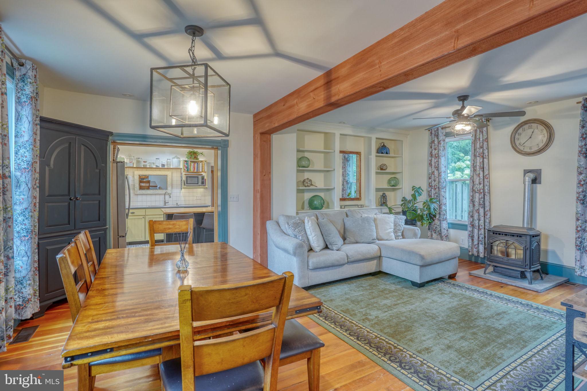 29380 Old Locust Grove Road Kennedyville, MD 21645 - Photo 15 of 42 Dinning/Living Room