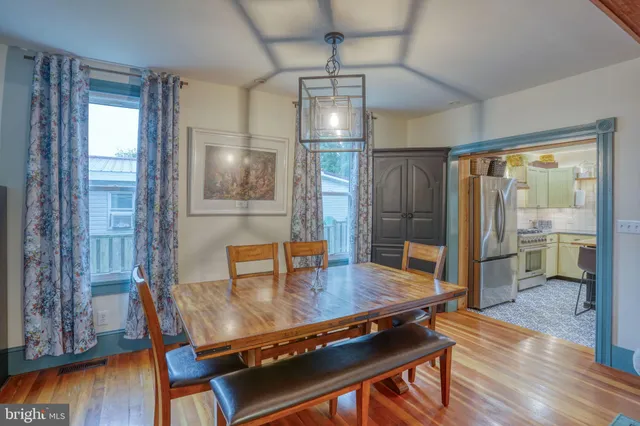 $319,500 | 29380 Old Locust Grove Road, Kennedyville, MD 21645