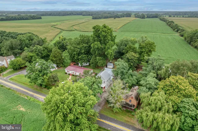 $319,500 | 29380 Old Locust Grove Road, Kennedyville, MD 21645