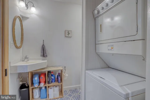 $319,500 | 29380 Old Locust Grove Road, Kennedyville, MD 21645