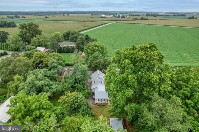 $319,500 | 29380 Old Locust Grove Road, Kennedyville, MD 21645