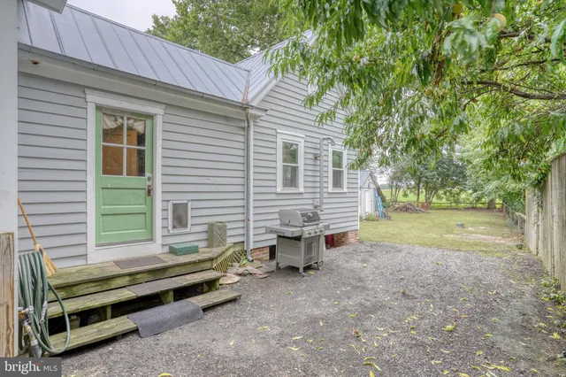 $319,500 | 29380 Old Locust Grove Road, Kennedyville, MD 21645