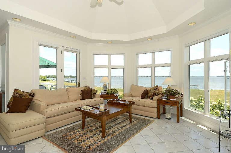2805 Cox Neck Road Chester, MD 21619 - Photo 8 of 30 Family Room