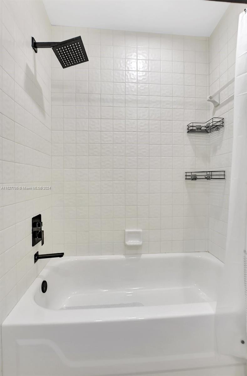 5733 Fox Hollow Drive, Unit A Boca Raton, FL 33486 - Photo 20 of 44
