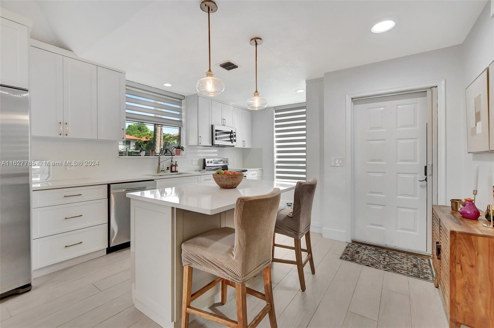 5733 Fox Hollow Drive, Unit A Boca Raton, FL 33486 - Photo 4 of 44