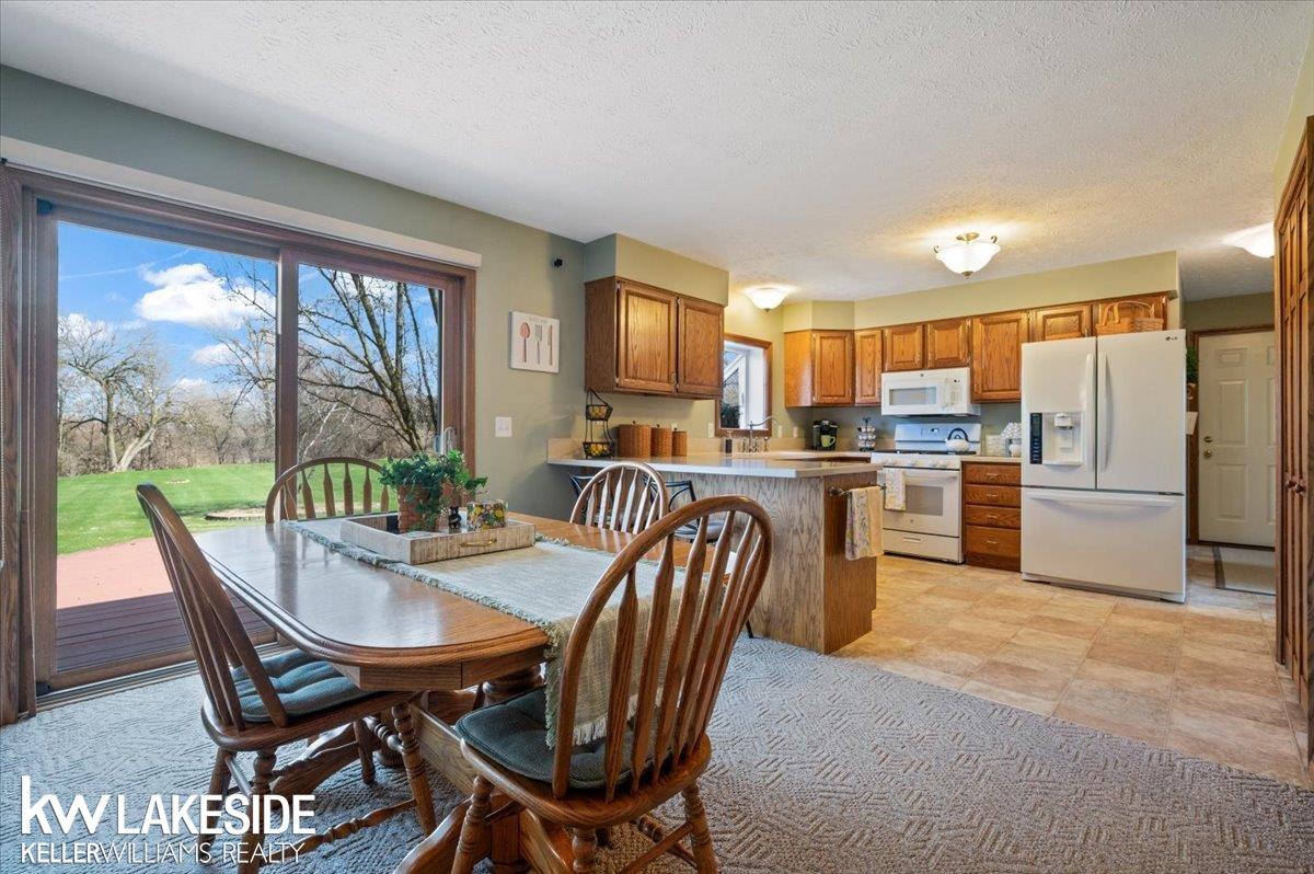 51980 Romeo Plank Road Macomb, MI 48042 - Photo 13 of 39 50203874-3a3456a1-df50-4da3-9d50-68a8674b53d9.JPG