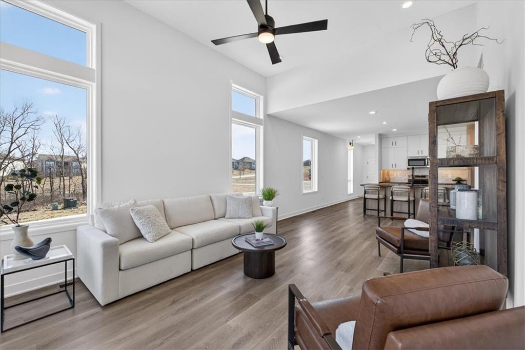 22598 West 93rd Street Lenexa, KS 66227 - Photo 8 of 56