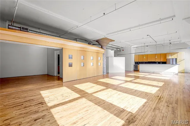 $199,000 | 1010 St Charles Street, Unit 803, St. Louis, MO 63101