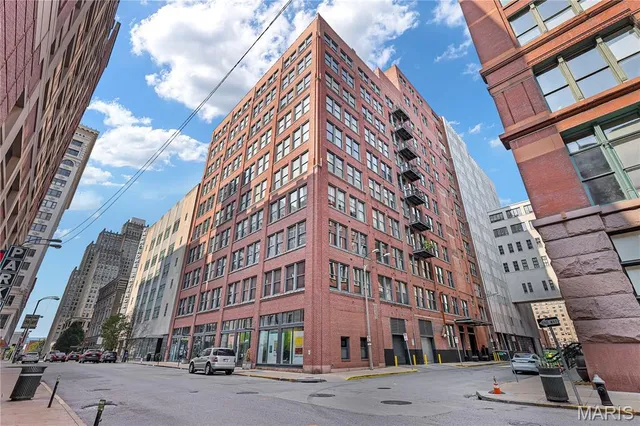 $199,000 | 1010 St Charles Street, Unit 803, St. Louis, MO 63101